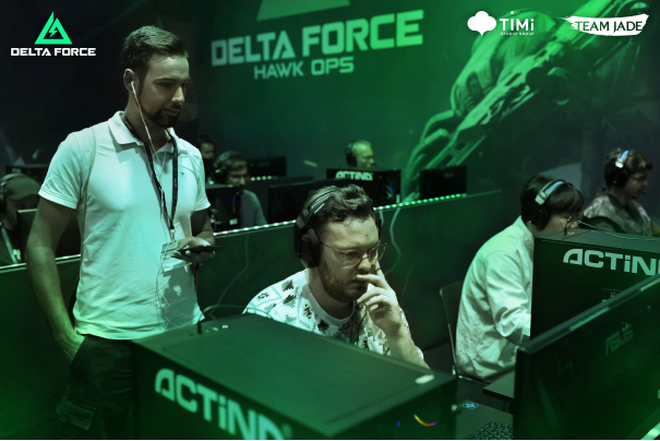 在此不仅是 在此不仅是